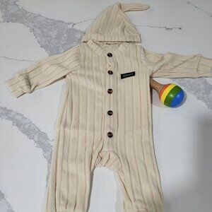 NEW Baby 0–3M Long Sleeve Romper Set Beige Bodysuit + Hat Unisex Outfit